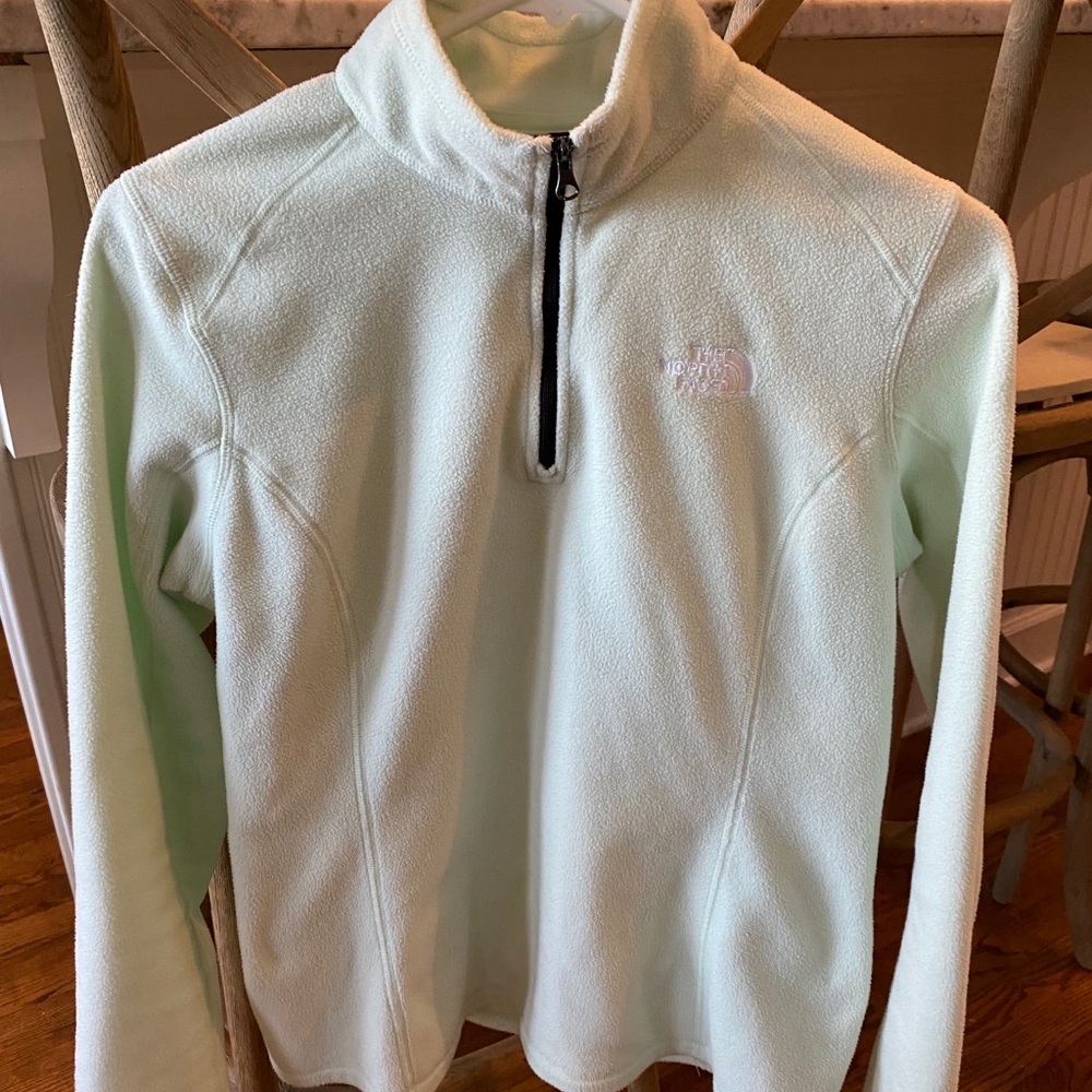 Women’s north face quarter zip fleece